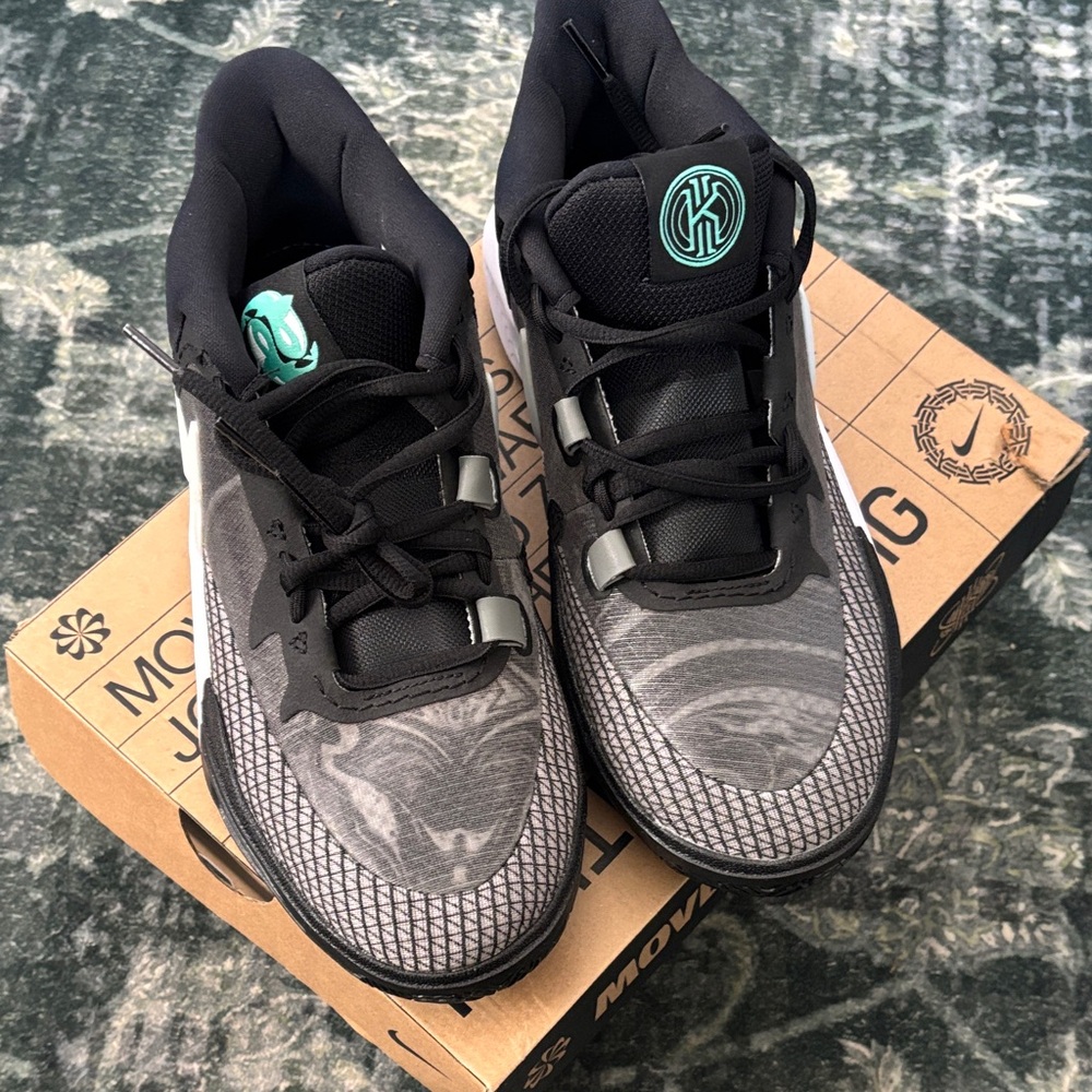 Men's Black and Gray Athletic Shoes